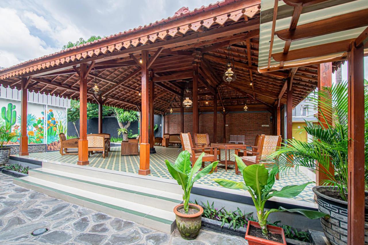 Gasthof Roemah Noni Macanan